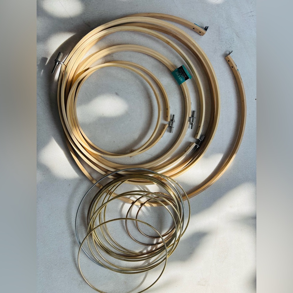Craft Hoop Bundle – Embroidery Hoops-Metal Rings- DIY, Macramé, Dreamcatcher - Picture 4 of 4